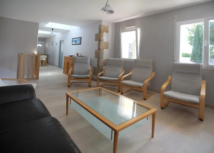 Maison Avec Piscine 10 Couchages *